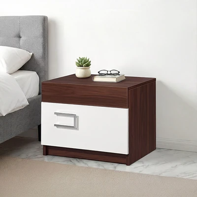 Laci Penyimpanan (Chest of Drawers)